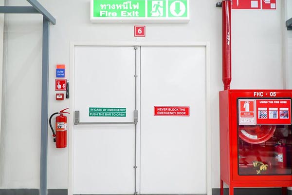 Comment les portes coupe-feu fonctionnent-elles pour protéger les vies et les biens ?