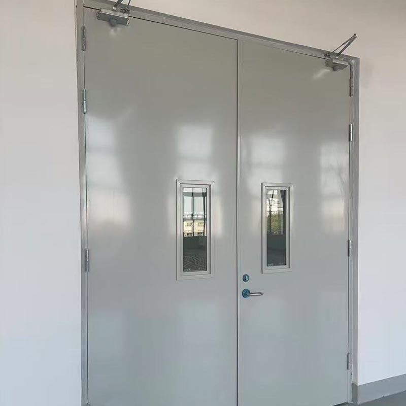 Porte coupe-feu en acier isolée robuste pour installation industrielle